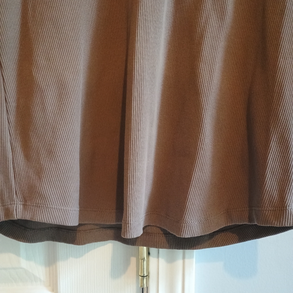 Chico's Women's Brown Mixed Media Blouse Size 0 (US Small) - Faux Leather Sleeve - Picture 7 of 13